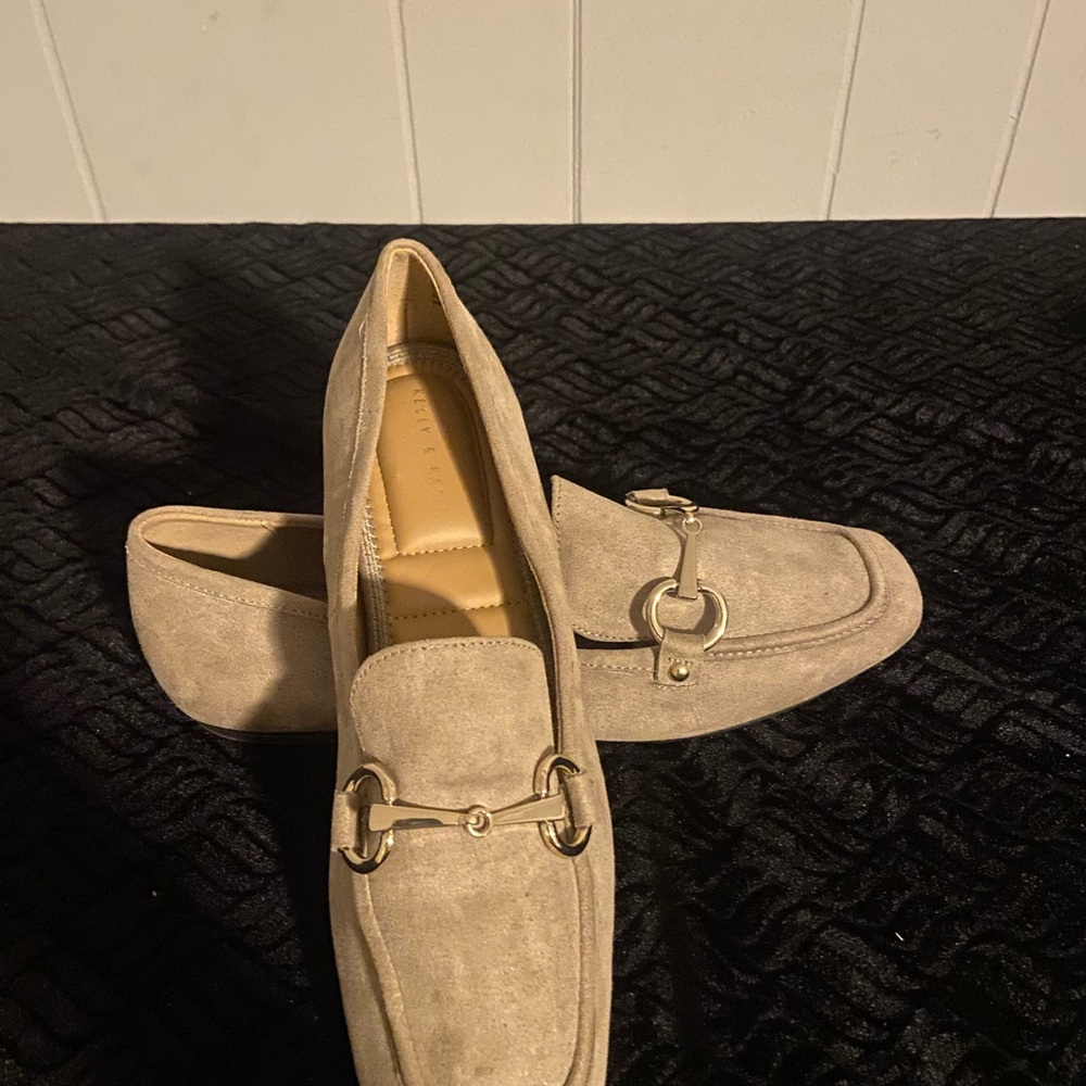 Women's Beige Loafers Kelly & Katie Size 9 1/2 - Picture 3 of 4
